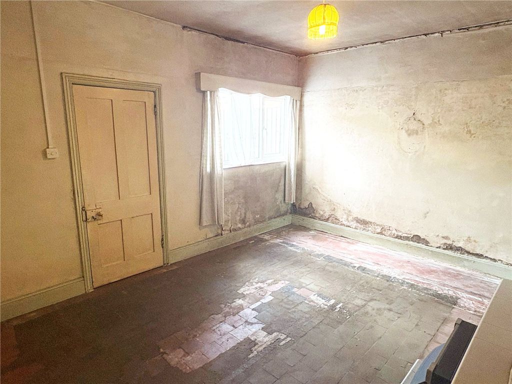 Property photo 3 of 14 Picture No. 30