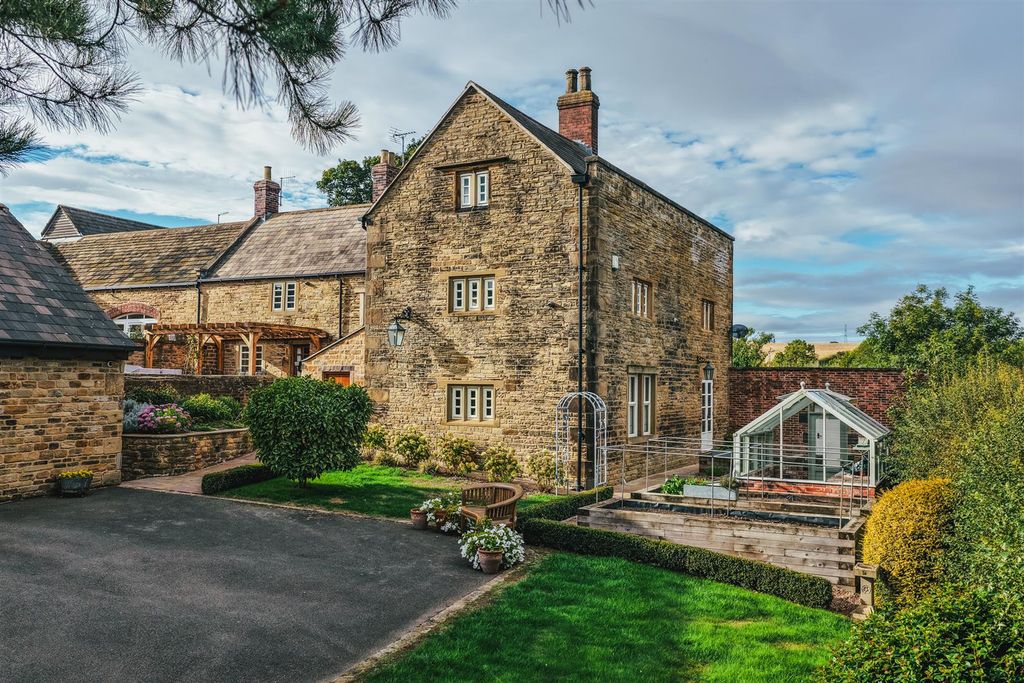 Property photo 1 of 62 Exterior And Gardens