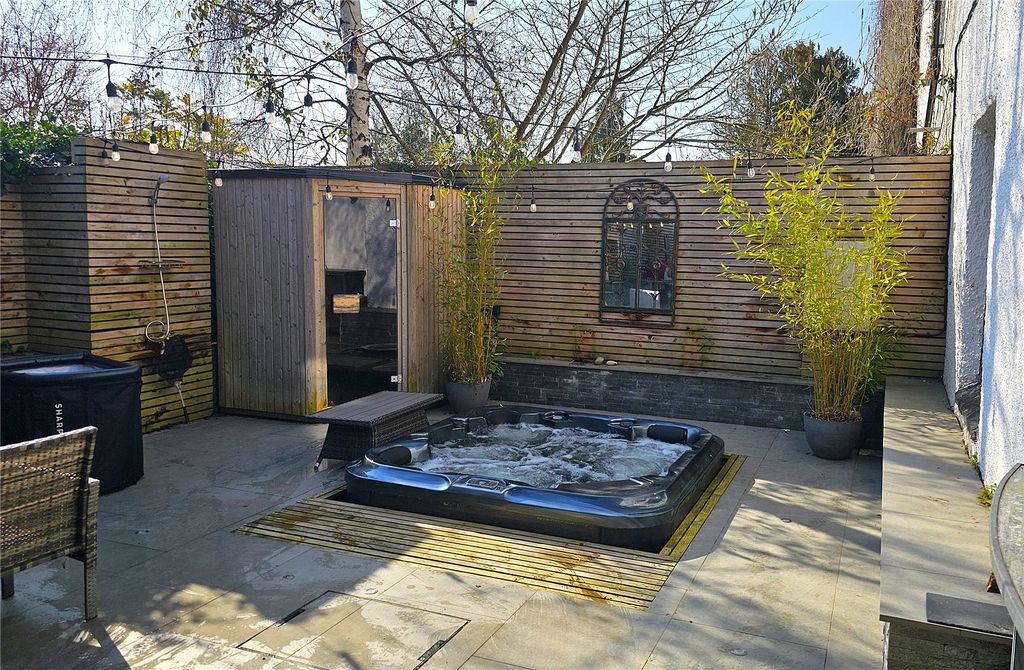 Property photo 3 of 30 Picture No. 34