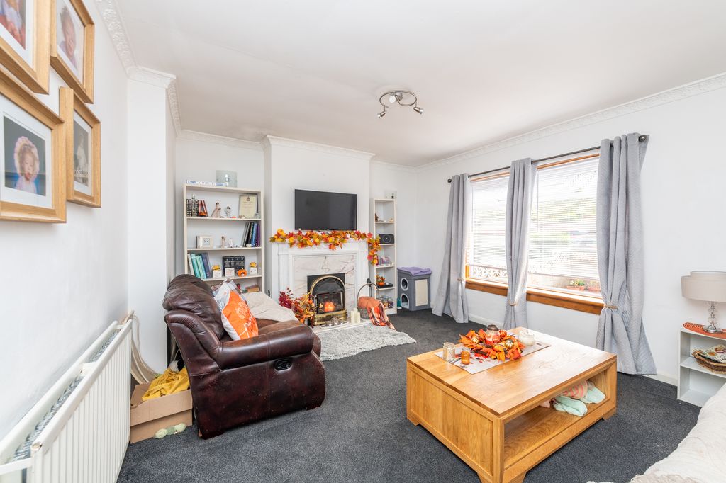 Property photo 2 of 38