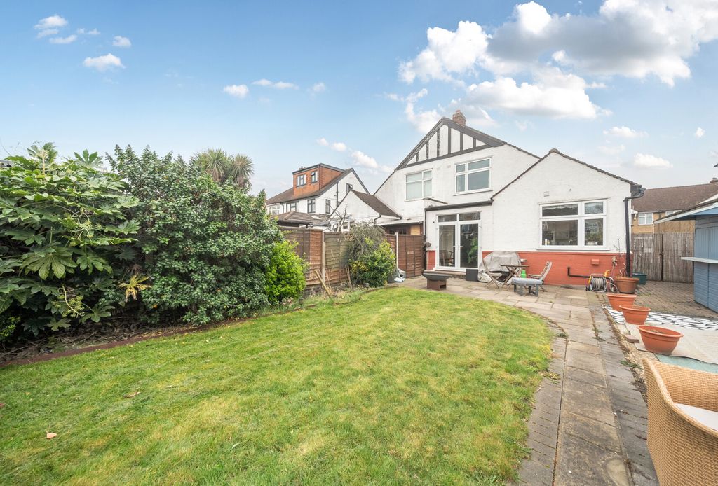 Property photo 3 of 22 1423233-9-69B2Af5...