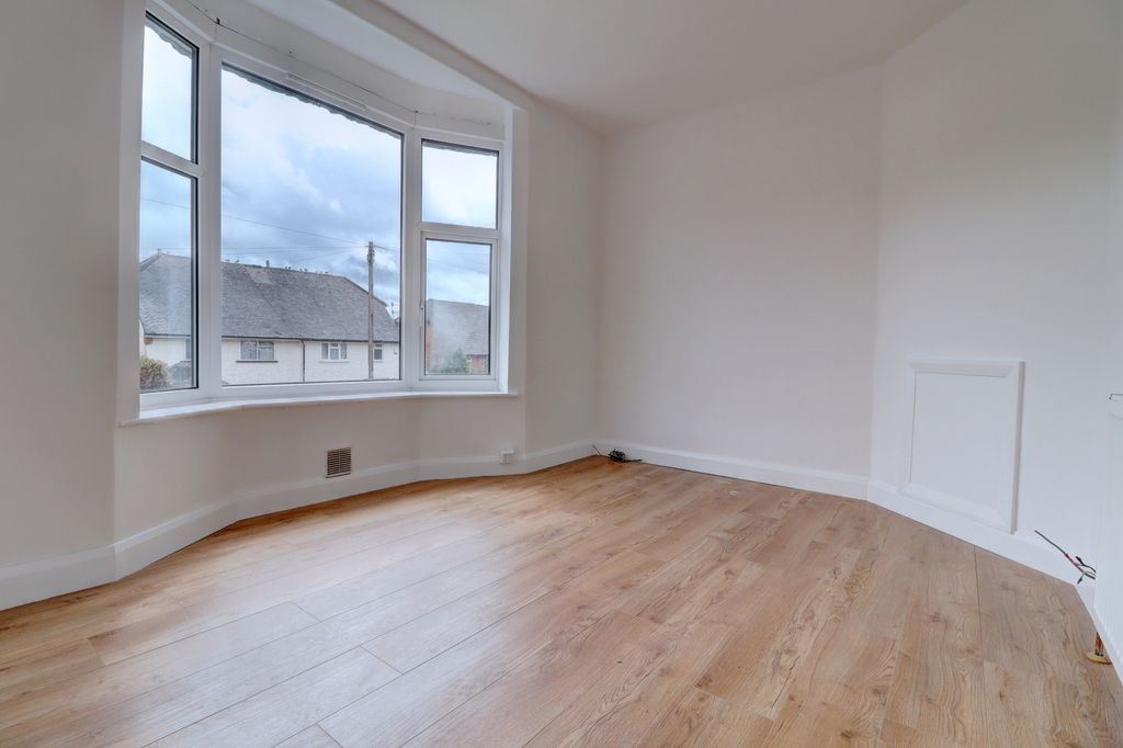 Property photo 3 of 11 Picture No. 16