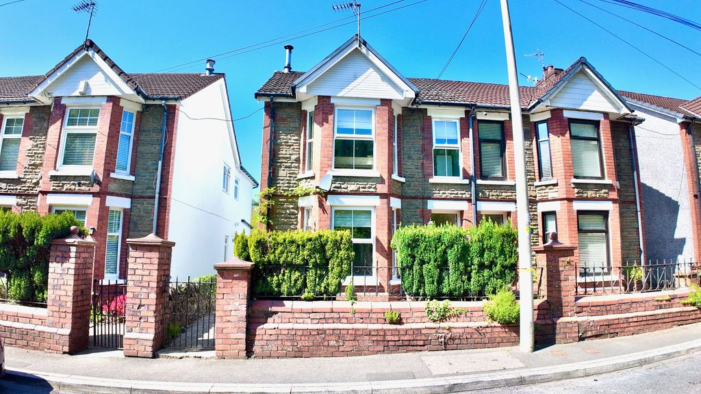 Property photo 1 of 43