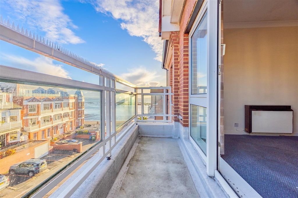 Property photo 2 of 14 Balcony