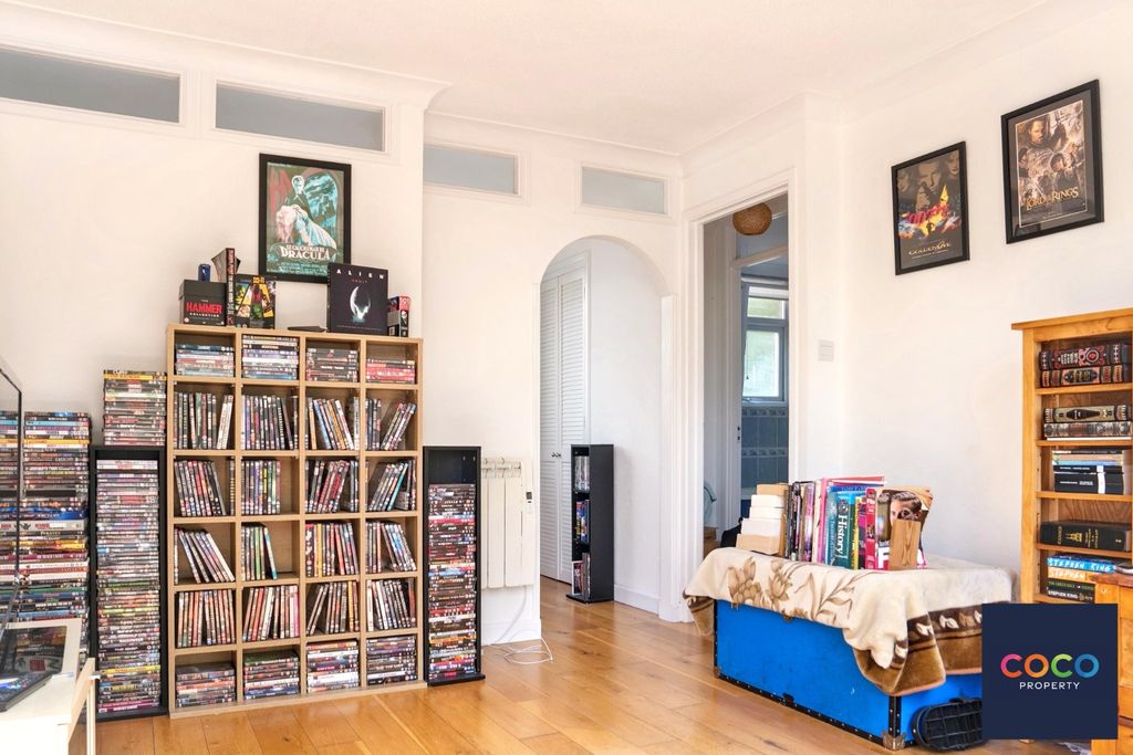 Property photo 2 of 7 5110383