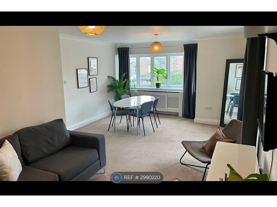 Property photo 1 of 10 Lounge/Dining Room