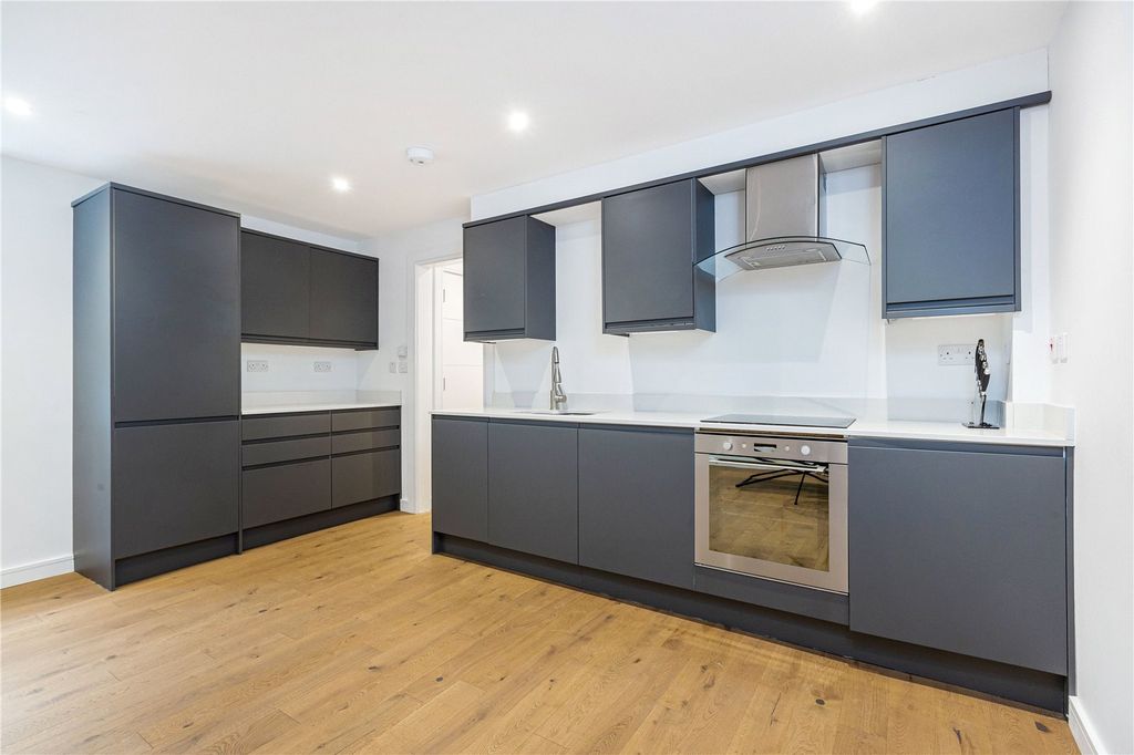 Property photo 1 of 8 Kitchen