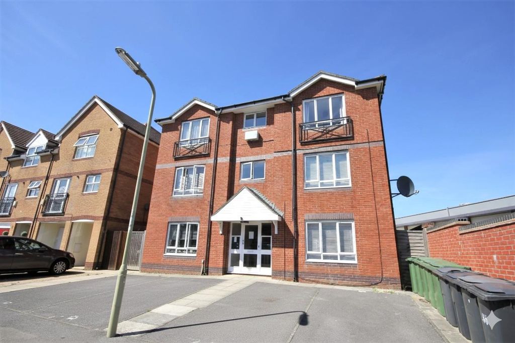 Property photo 1 of 5 Gemini_Generated_Image_Fhvdctfhvdctfhvd.Jpg