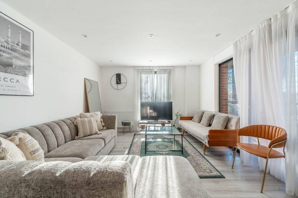 Property photo 3 of 15