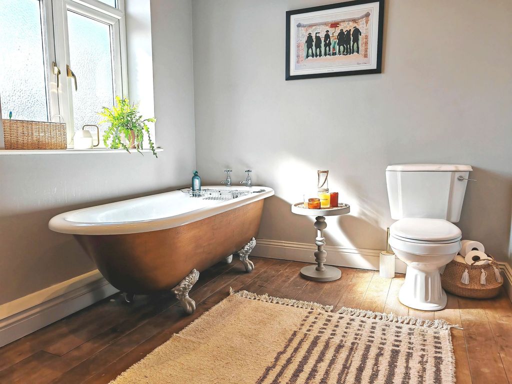 Property photo 3 of 31