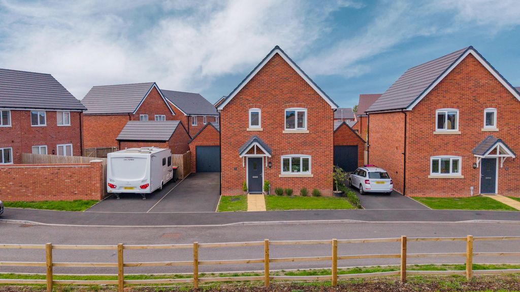 Property photo 1 of 52