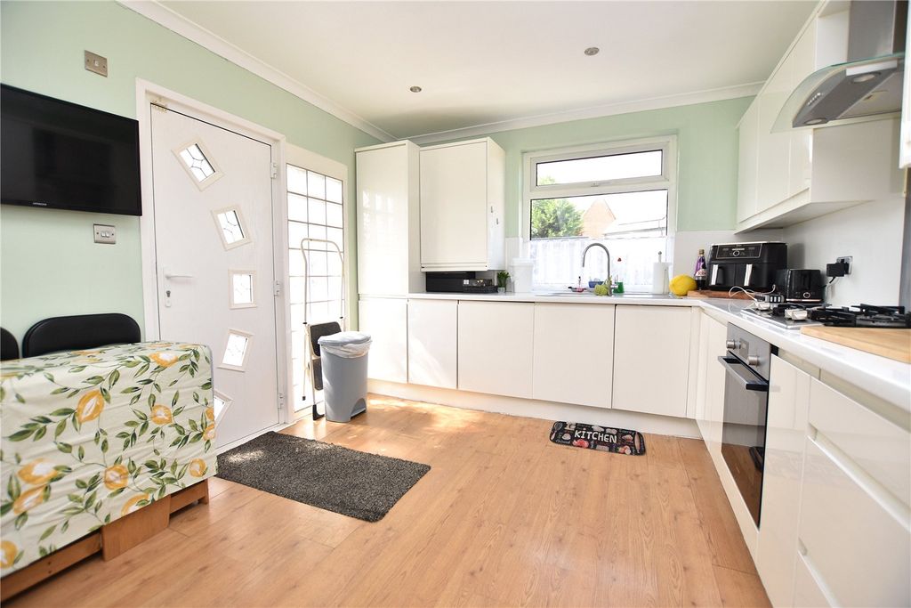 Property photo 2 of 17 Picture No. 07