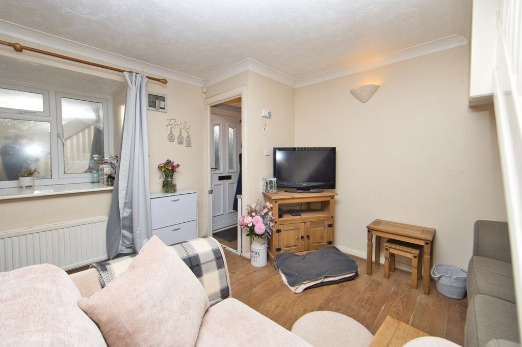 Property photo 2 of 8 Picture 2