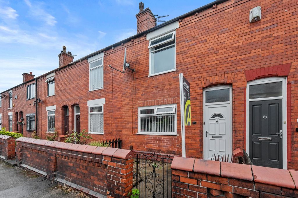 Property photo 1 of 19