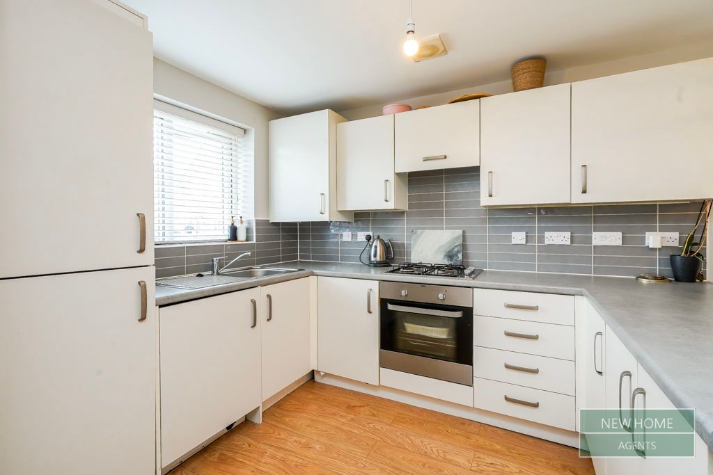 Property photo 2 of 16 Photo 8