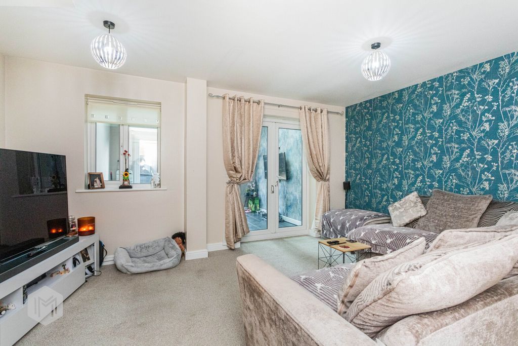 Property photo 2 of 21 Picture No. 08