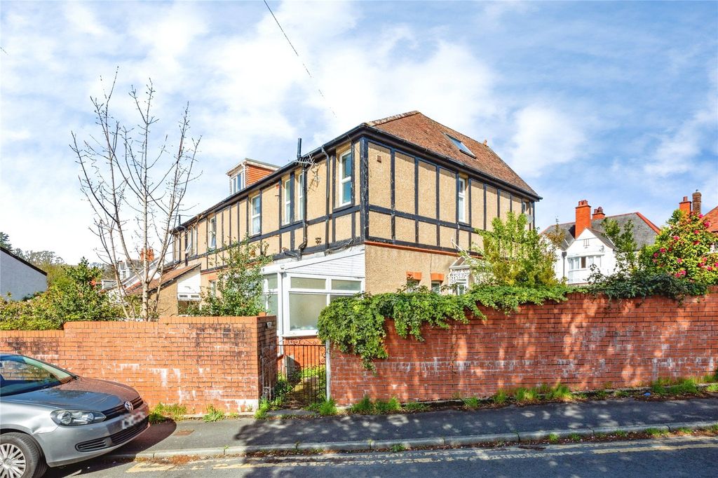 Property photo 3 of 26 Picture No. 02