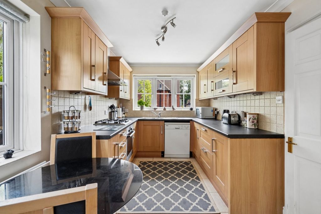 Property photo 3 of 22 Kitchen