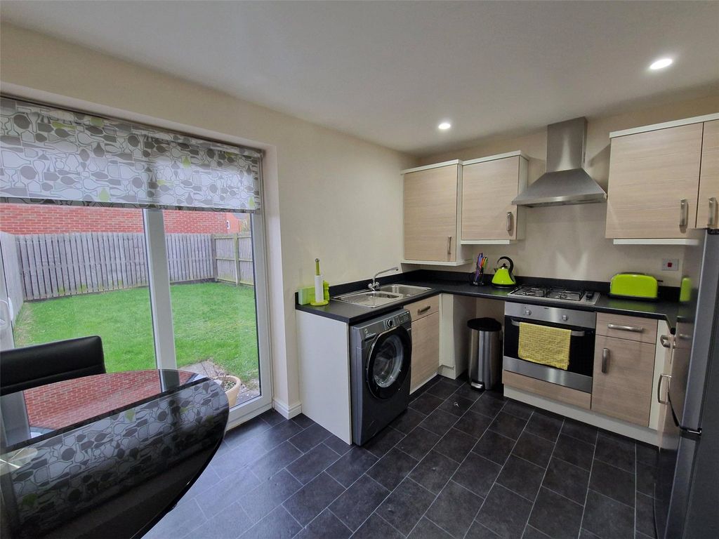 Property photo 3 of 11 Picture No. 07