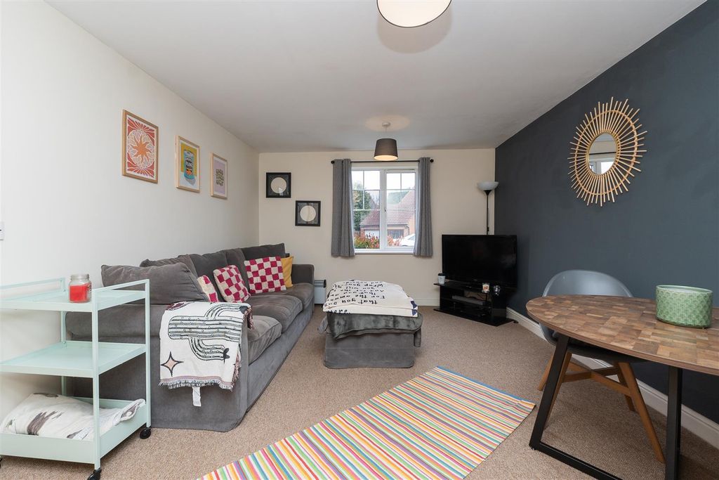 Property photo 2 of 23 12-Woodlands-Bs32-4Ju-15.Jpg