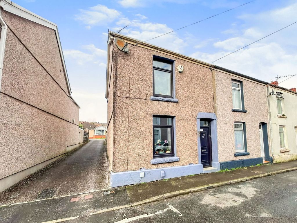 Property photo 1 of 34