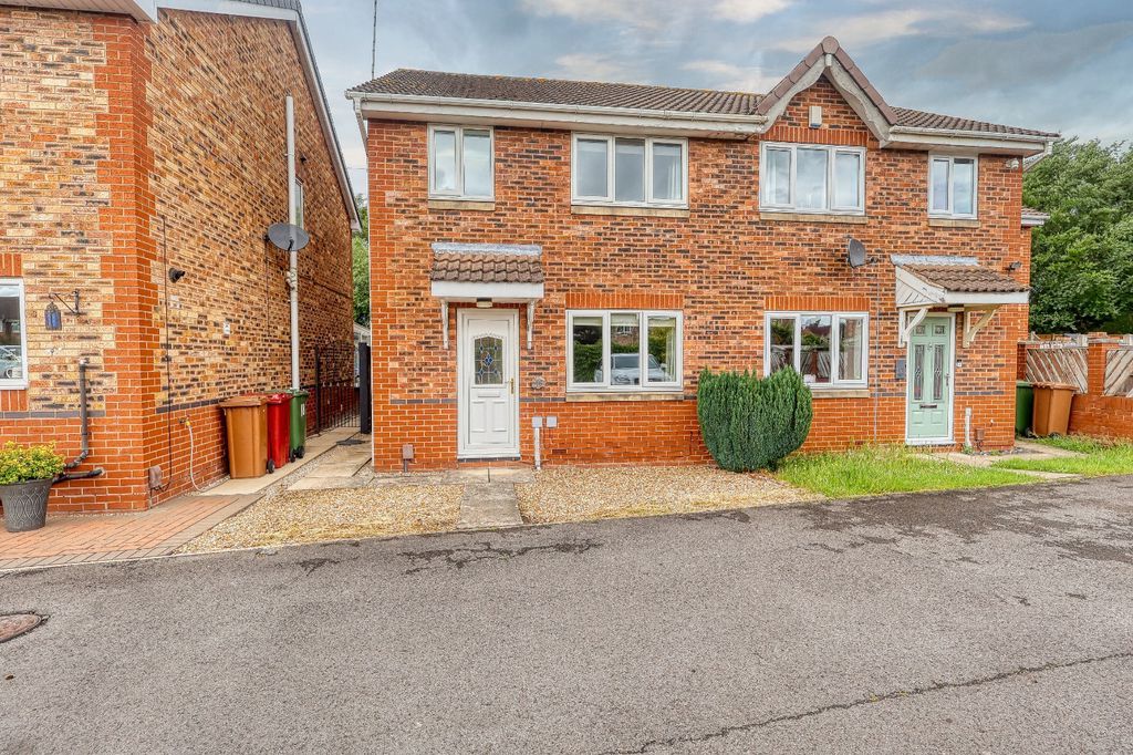 Property photo 1 of 10 Frontal