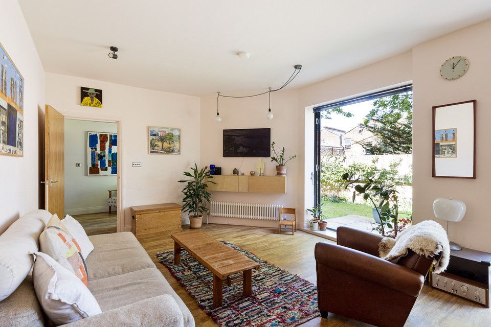 Property photo 2 of 17