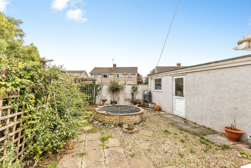 Property photo 3 of 10 Pbox-Img.Jpg