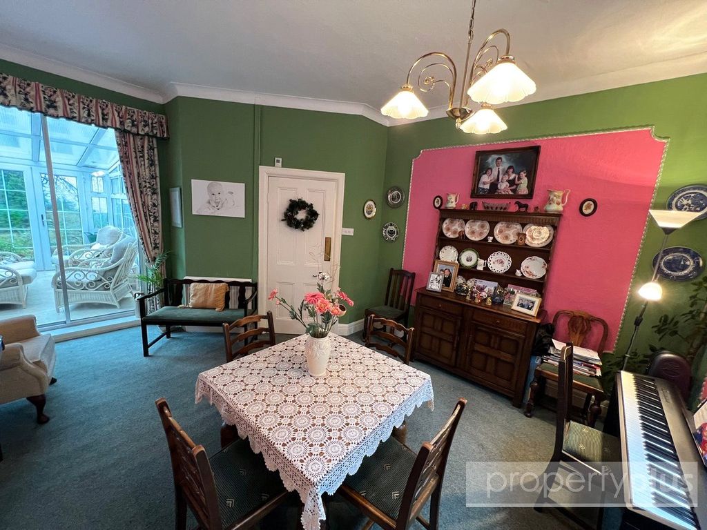 Property photo 2 of 33 Picture No. 17