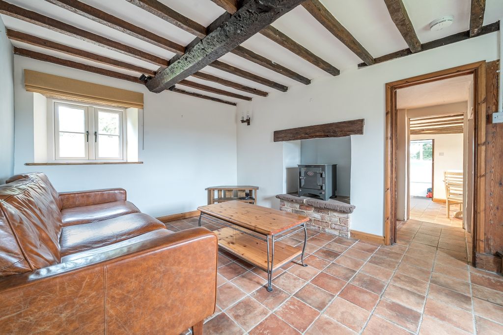 Property photo 3 of 21 1370646-10-68Fa3d...