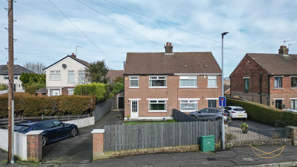 Property photo 2 of 33 Dhp-3.Jpg