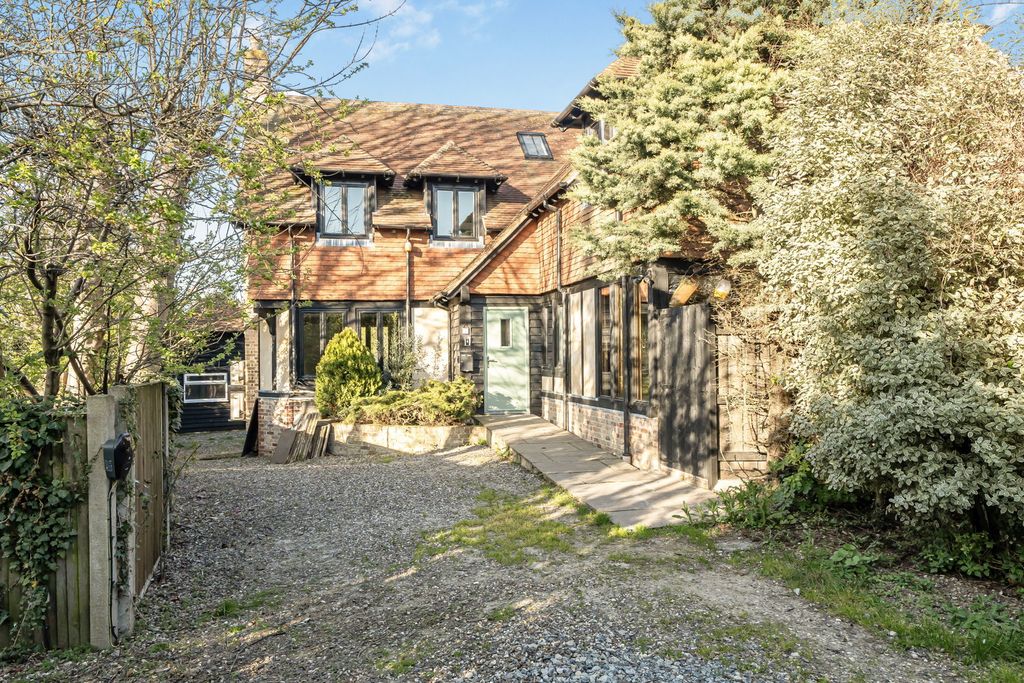 Property photo 1 of 39