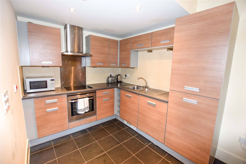 Property photo 3 of 10 Picture No. 10