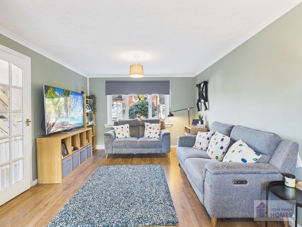 Property photo 2 of 15