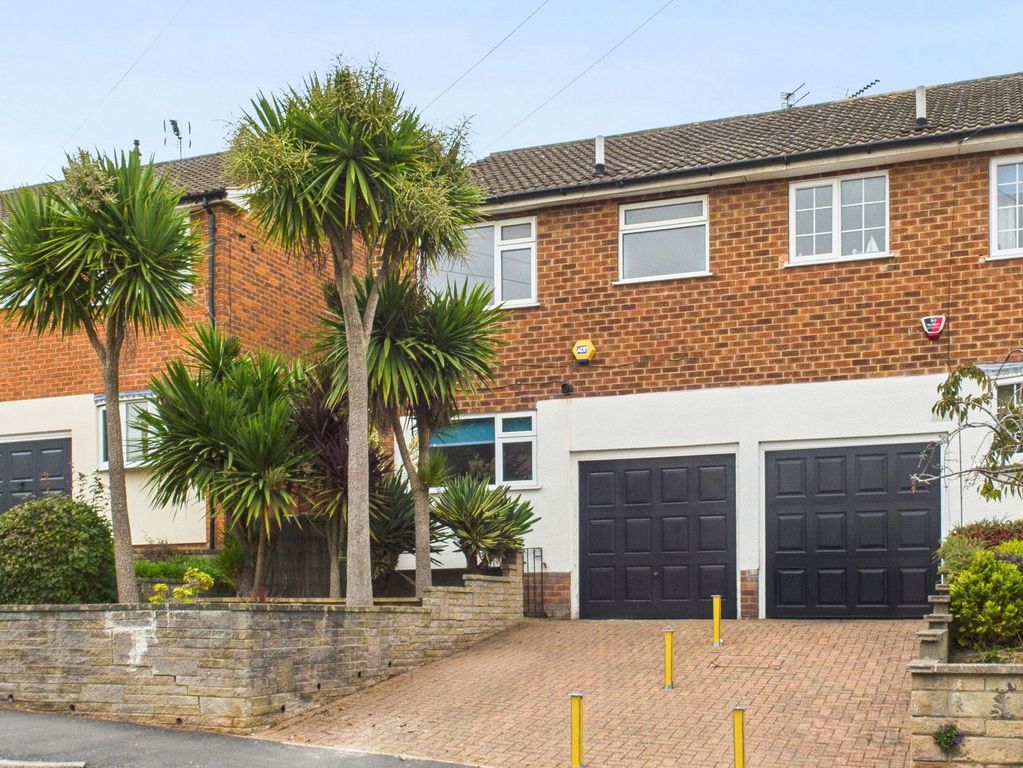 Property photo 1 of 16 Front