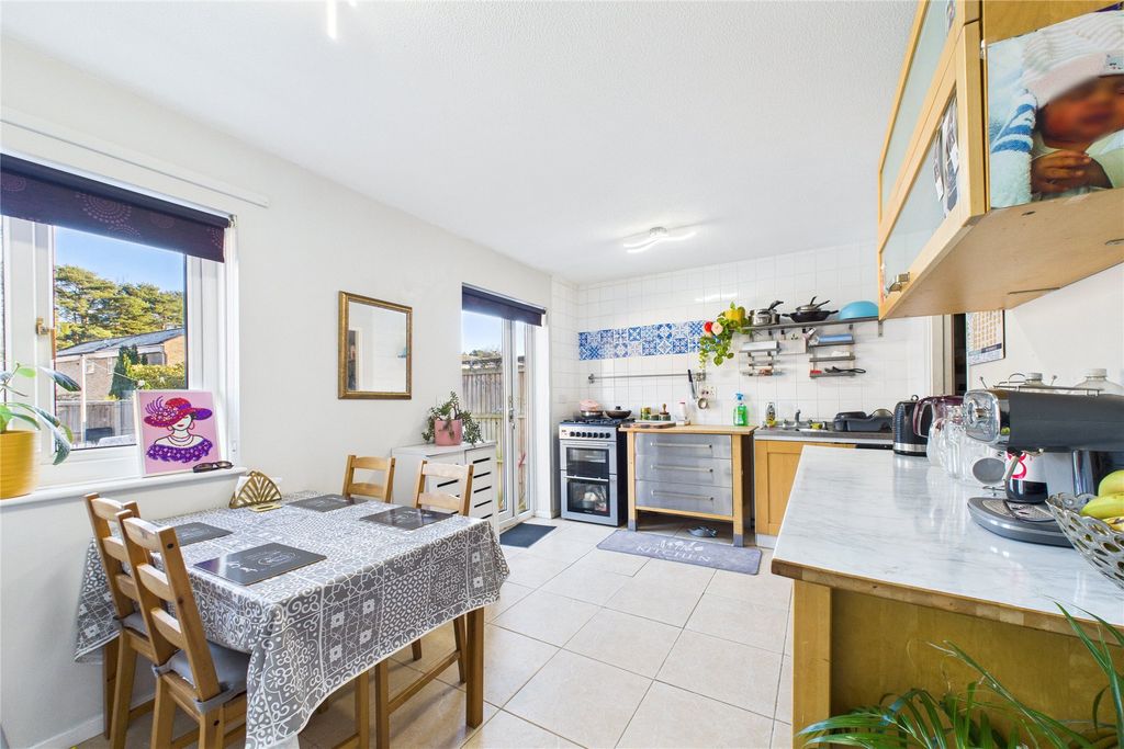 Property photo 3 of 10 Picture No. 09