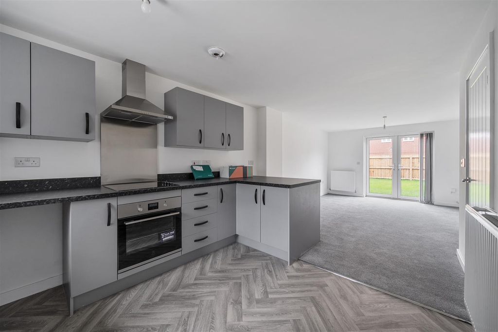 Property photo 1 of 10 1442251-7-69De3Cda94Ca3.Jpg