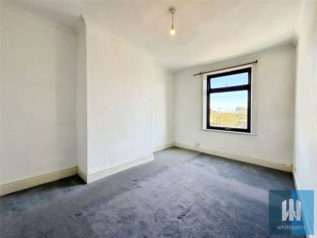 Property photo 3 of 14 Picture No. 13