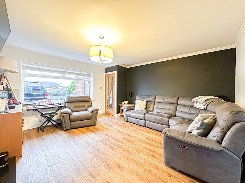 Property photo 3 of 18 Photo 8