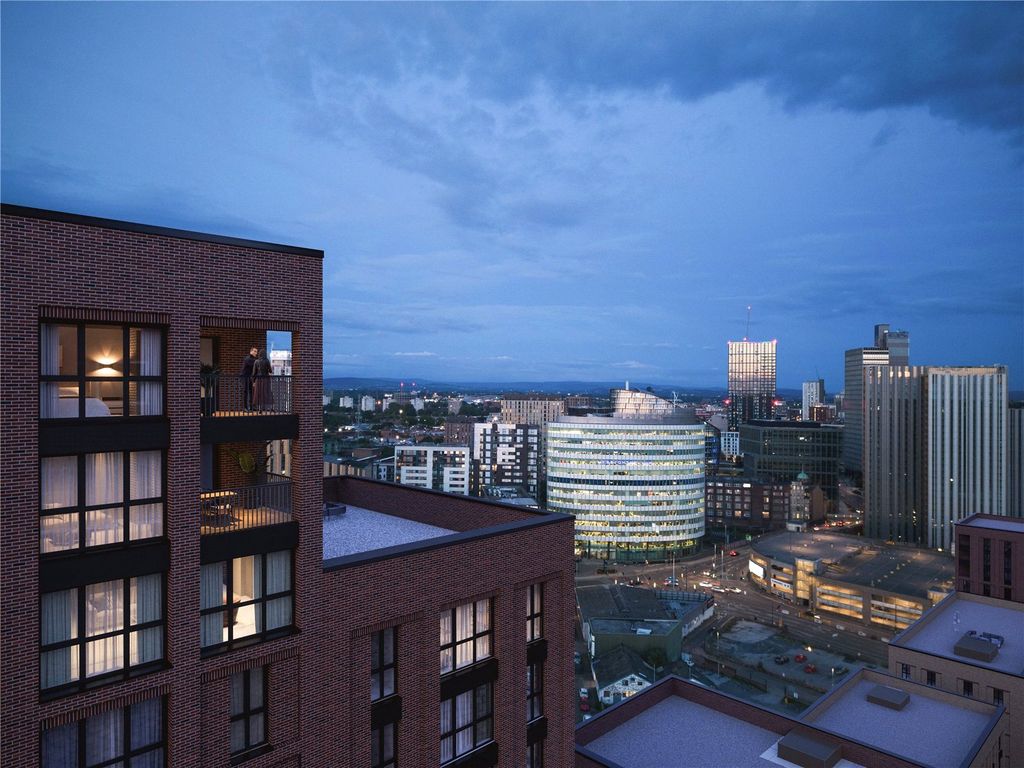 Property photo 1 of 18 Waterhouse Gardens