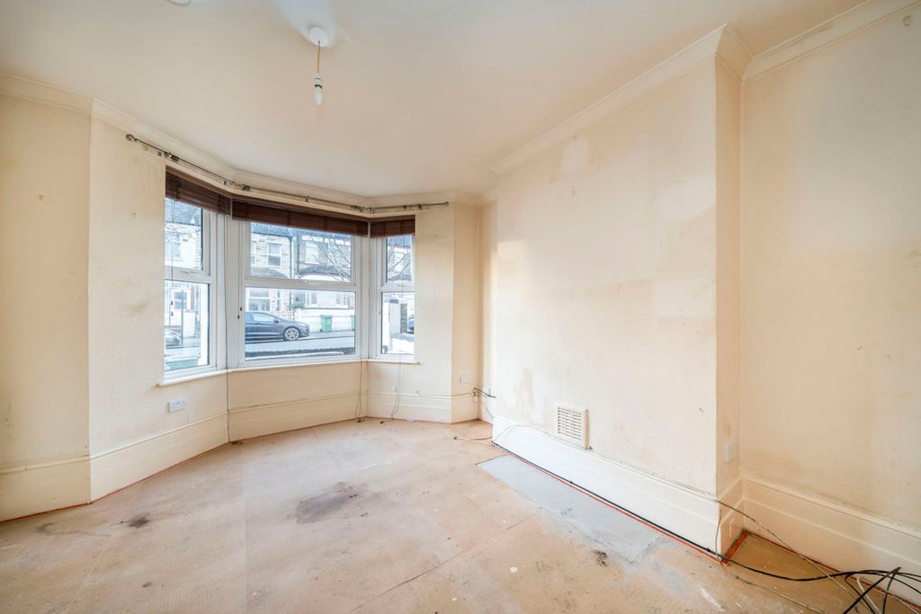 Property photo 2 of 5