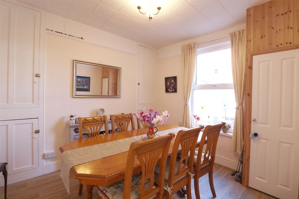 Property photo 3 of 10 3 - Picture No. 03