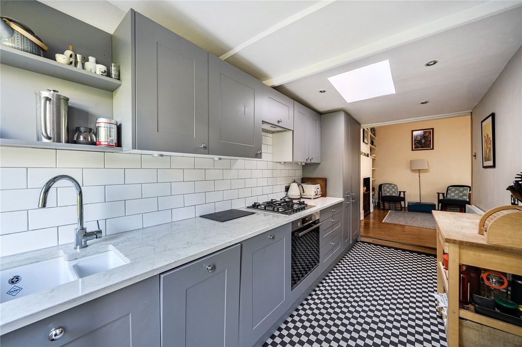 Property photo 2 of 17 Picture No. 22