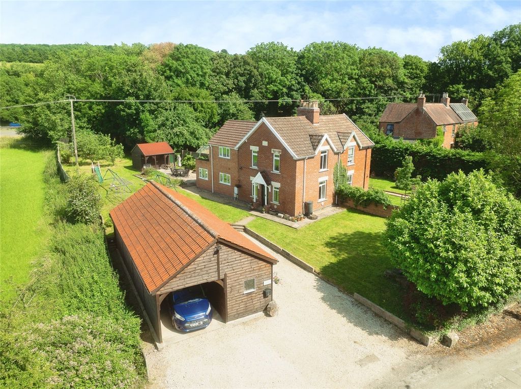 Property photo 1 of 36 Picture No. 03