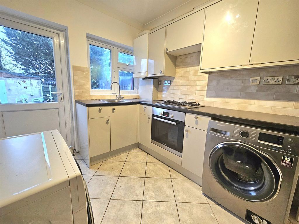 Property photo 3 of 9 Picture No. 08