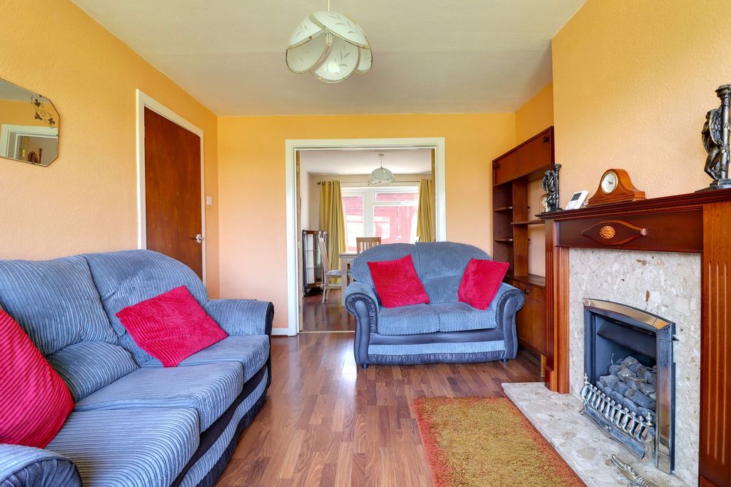 Property photo 3 of 12 Living Room