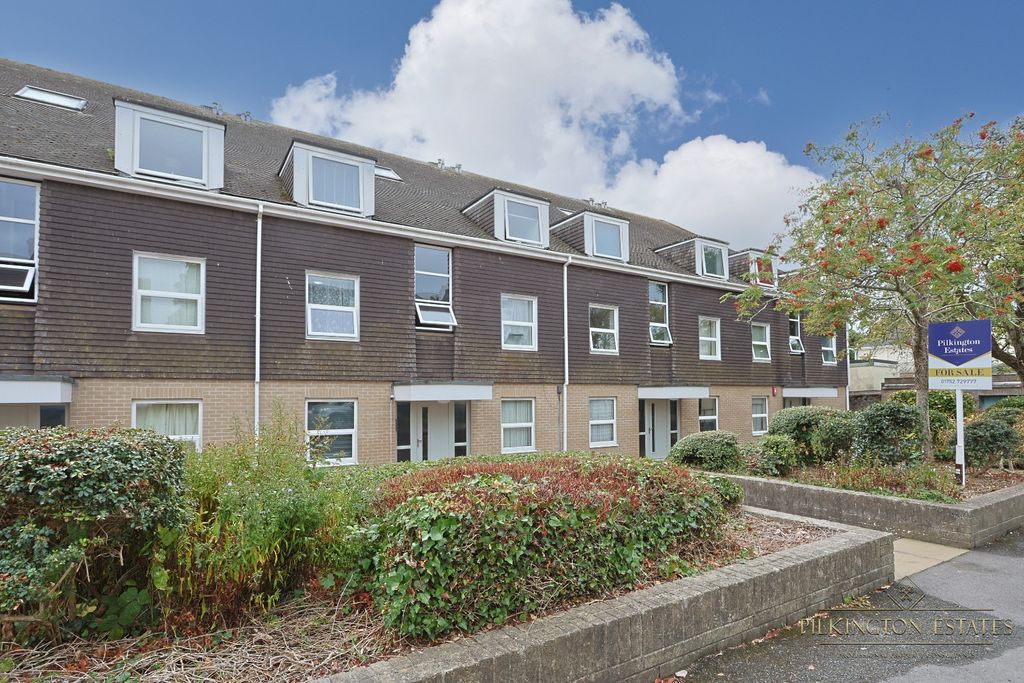 Property photo 1 of 7 4396840