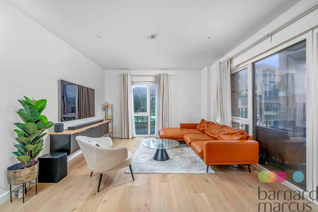 Property photo 3 of 14