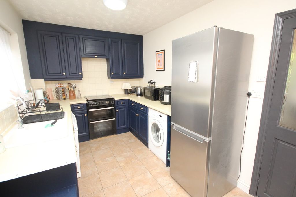 Property photo 2 of 12
