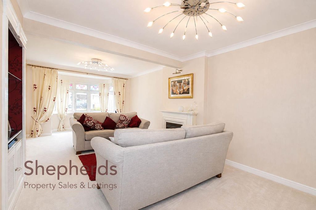 Property photo 2 of 21 1d7Fdd91-903B-4Fdc-9A8E-4F22Fb70B68F.Jpg